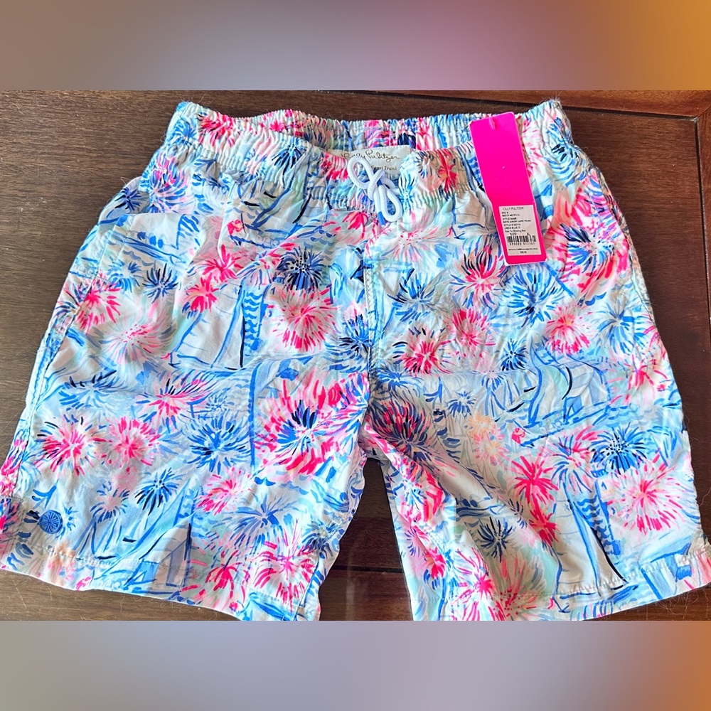 New with tag Lilly Pulitzer swim trunk size XL